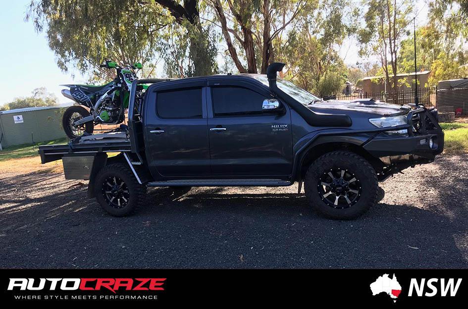 TOYOTA HILUX N70 4WD MO970 GLOSS BLACK MACHINED FACE